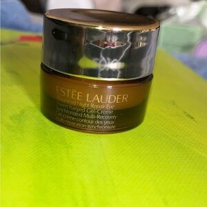 Estēe Lauder Night repair eye cream